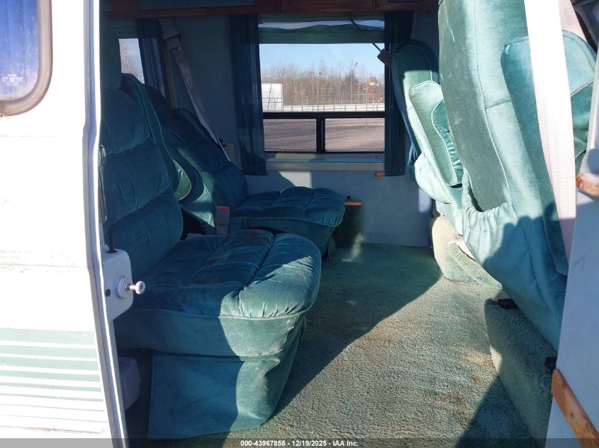 1992 Chevrolet G20 VIN: 1GBEG25Z6N7116083 Lot: 43967856