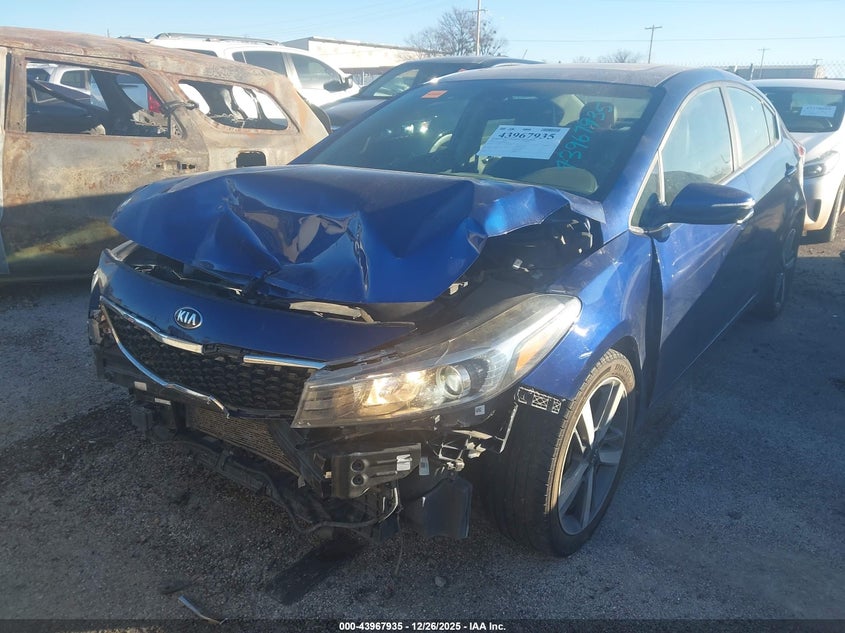 2017 KIA FORTE auction photo 2