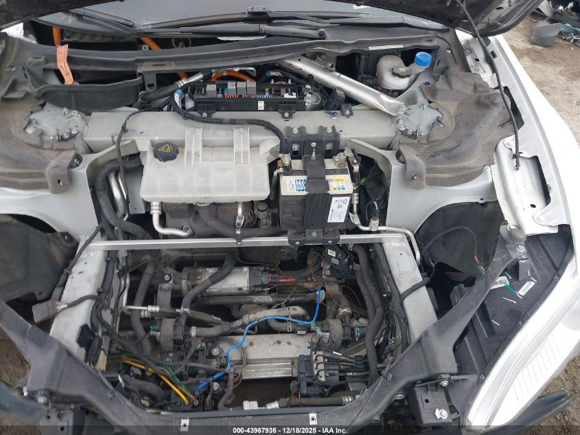 2015 Tesla Model S 85D/P85D VIN: 5YJSA1E40FF110998 Lot: 43967936