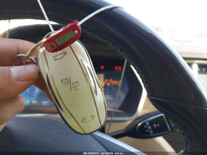 2014 Tesla Model S VIN: 5YJSA1S15EFP50522 Lot: 43967975