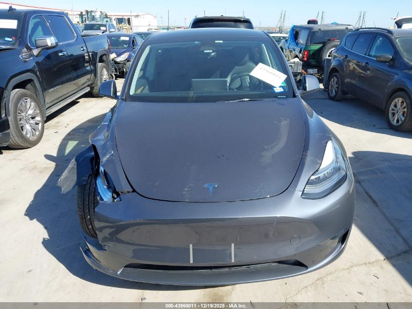 2023 Tesla Model Y Awd/Long Range Dual Motor All-Wheel Drive VIN: 7SAYGDEE3PA086295 Lot: 43968011