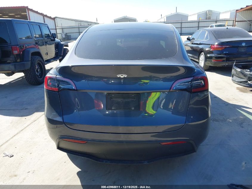 2023 Tesla Model Y Awd/Long Range Dual Motor All-Wheel Drive VIN: 7SAYGDEE3PA086295 Lot: 43968011