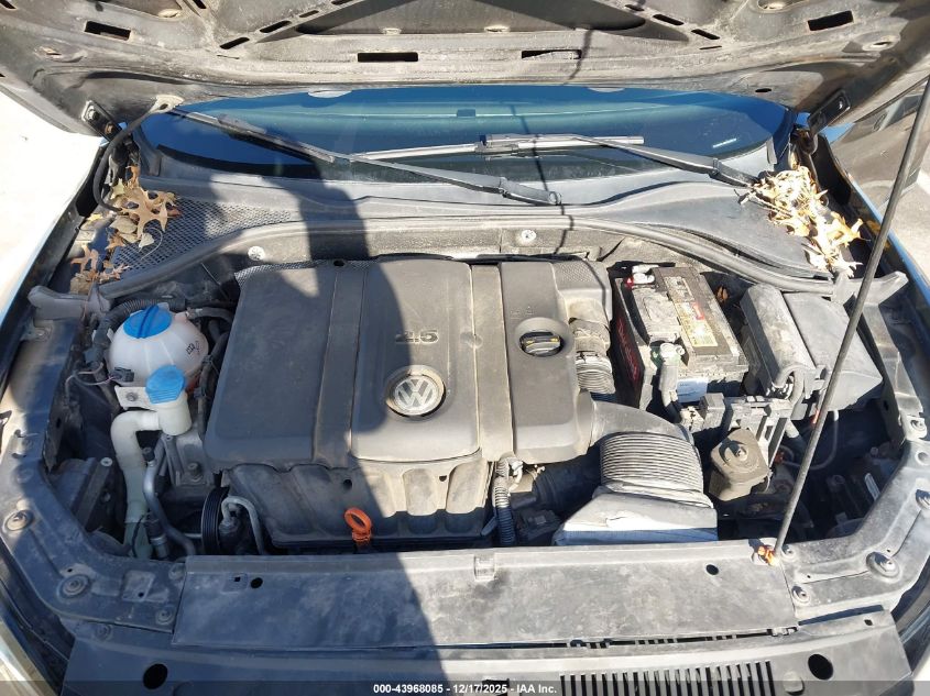 2012 Volkswagen Passat 2.5L Sel VIN: 1VWCH7A35CC052747 Lot: 43968085