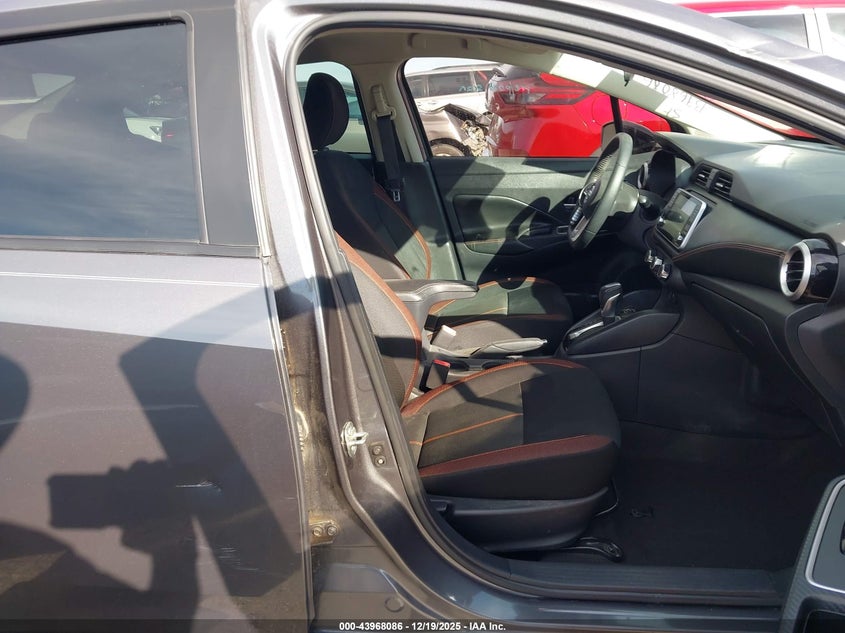 2021 Nissan Versa Sr Xtronic Cvt