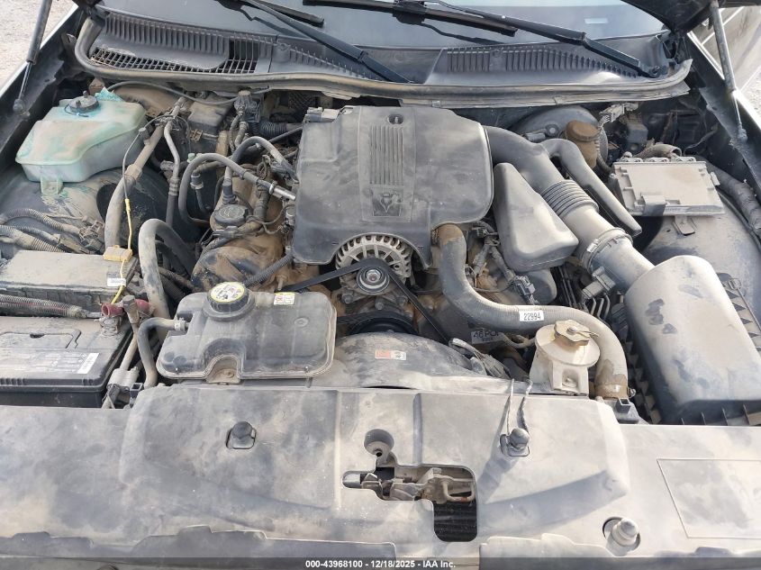 2005 Lincoln Town Car Executive L VIN: 1LNHM84W05Y667093 Lot: 43968100