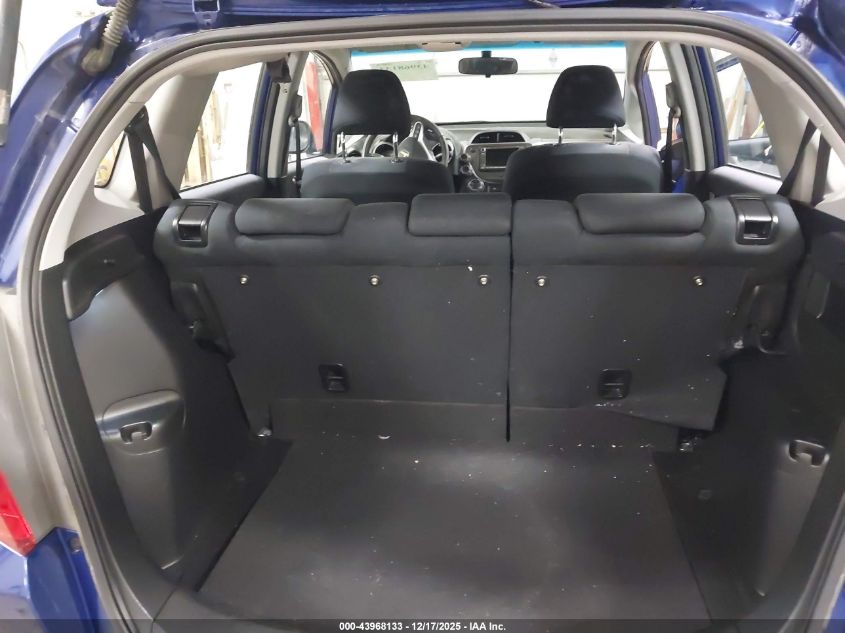 2009 Honda Fit Sport VIN: JHMGE88689S056422 Lot: 43968133