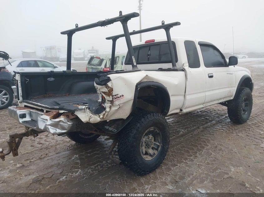 2000 Toyota Tacoma Base V6