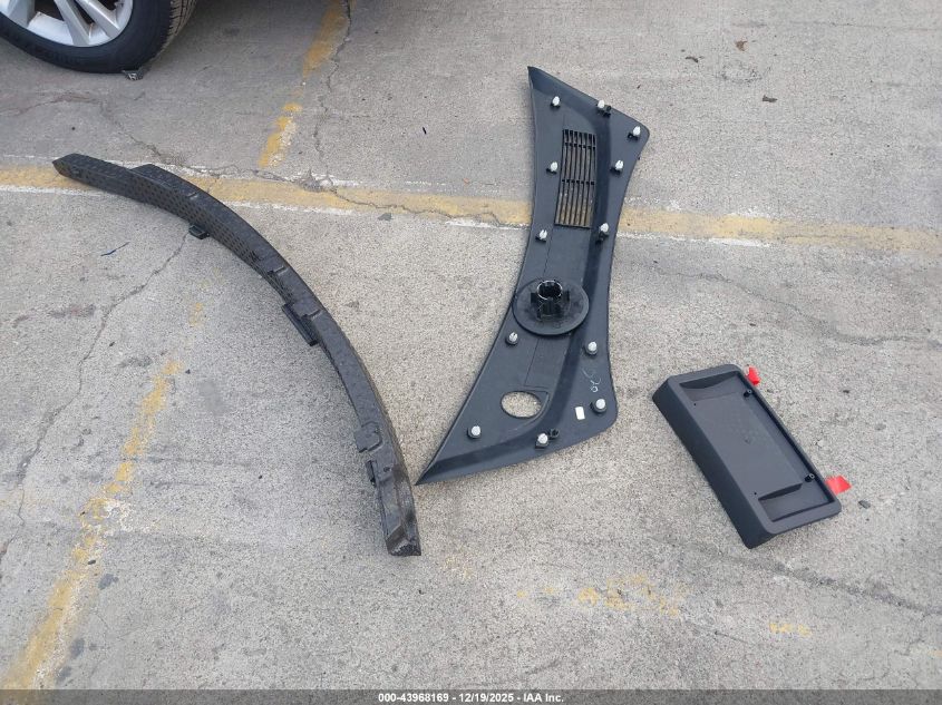 2022 Tesla Model 3 Long Range Dual Motor All-Wheel Drive VIN: 5YJ3E1EB1NF310245 Lot: 43968169