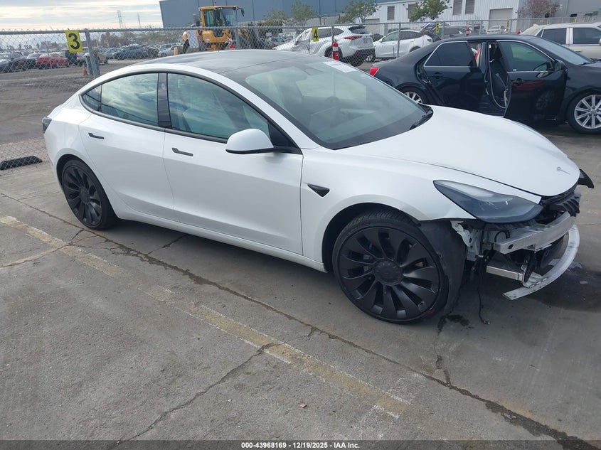 TESLA MODEL 3 LONG RANGE DUAL MOTOR ALL-WHEEL DRIVE