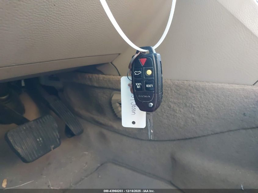 2011 Volvo Xc90 3.2 VIN: YV4952CZXB1603787 Lot: 43968203