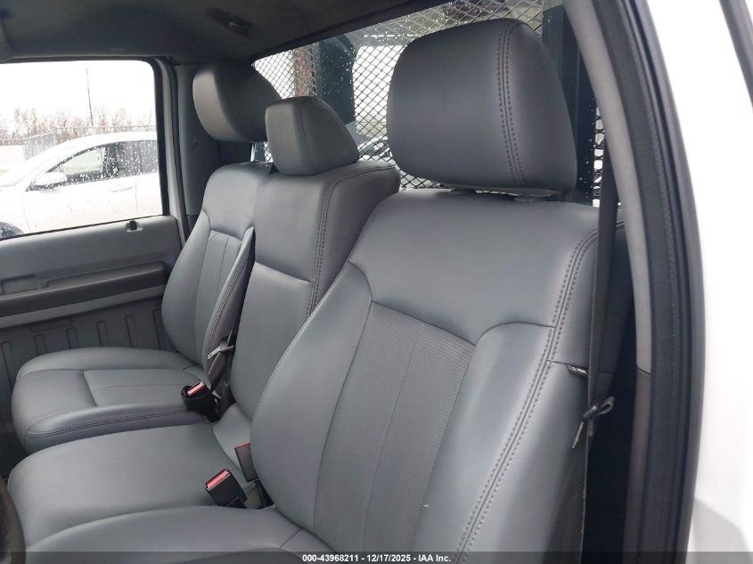 2011 Ford F-350 Chassis Xl VIN: 1FDRF3G69BEB82512 Lot: 43968211