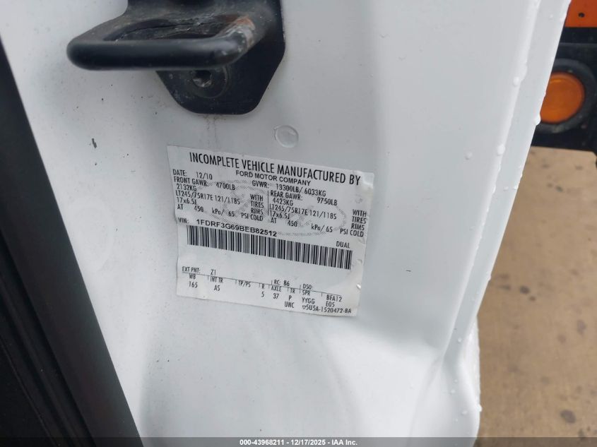 2011 Ford F-350 Chassis Xl VIN: 1FDRF3G69BEB82512 Lot: 43968211