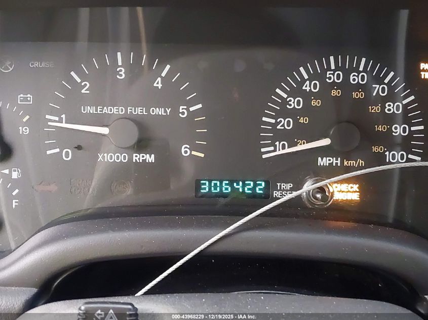 1999 Jeep Cherokee Classic/Sport VIN: 1J4FF68S5XL503575 Lot: 43968229