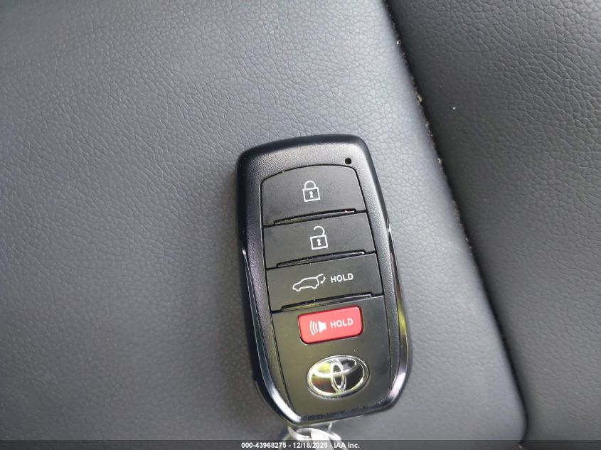 2025 Toyota Corolla Cross Hybrid Xse VIN: 7MUFBABG3SV076256 Lot: 43968275