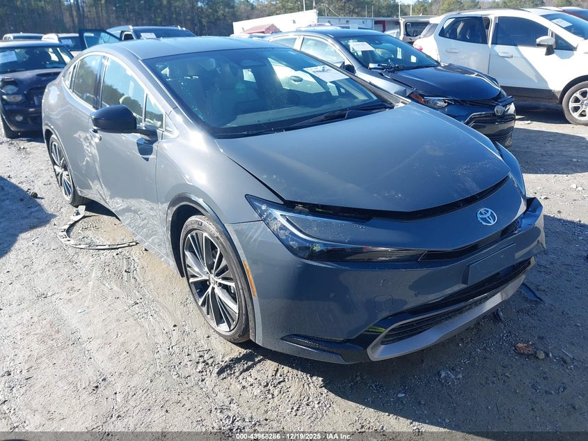 2025 Toyota Prius Xle