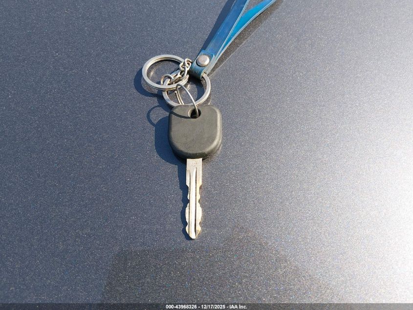 2011 GMC Yukon Xl 1500 Denali VIN: 1GKS2MEF1BR246470 Lot: 43968326