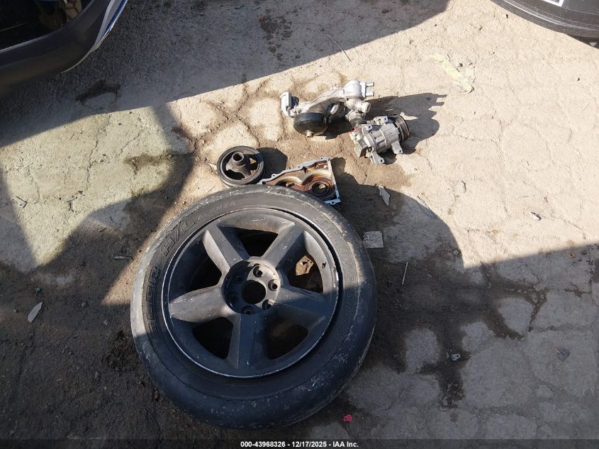 2011 GMC Yukon Xl 1500 Denali VIN: 1GKS2MEF1BR246470 Lot: 43968326