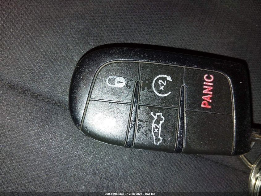 2015 Chrysler 200 Limited VIN: 1C3CCCAB1FN608325 Lot: 43968333