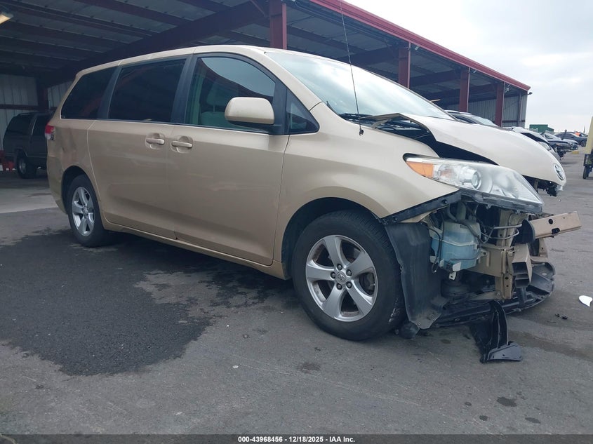 2011 Toyota Sienna Le