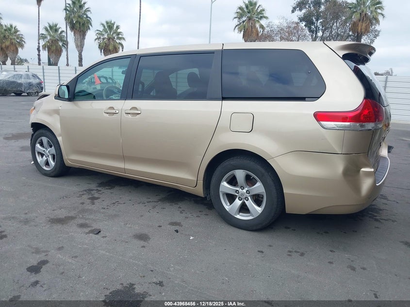 2011 Toyota Sienna Le