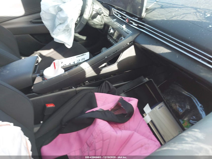 2025 Hyundai Elantra Sel Convenience