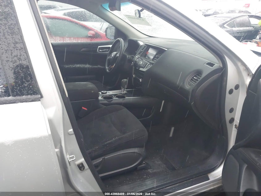 2015 Nissan Pathfinder S