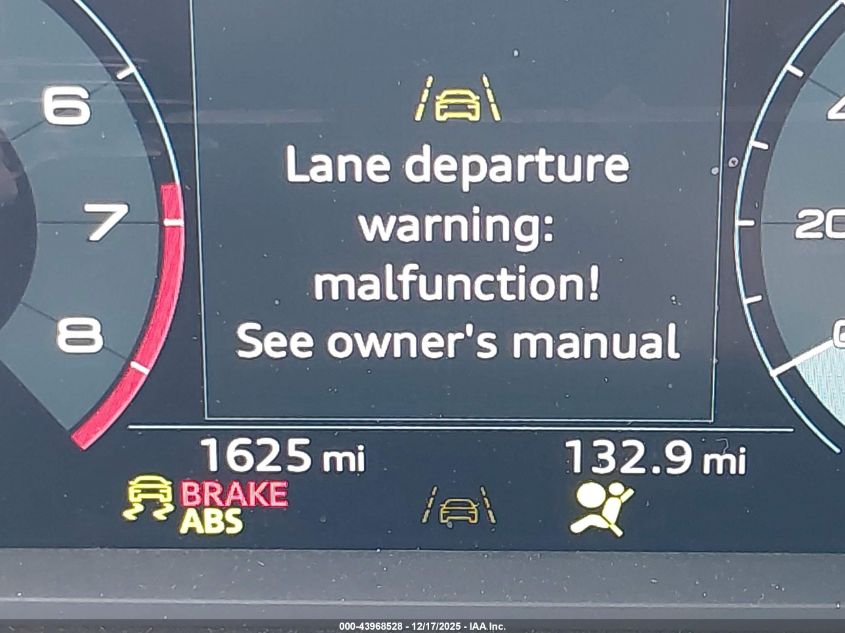 2025 Audi Q3 Premium 45 Tfsi S Line Quattro Tiptronic VIN: WA1DECF34S1076947 Lot: 43968528