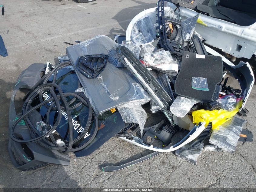 2025 Audi Q3 Premium 45 Tfsi S Line Quattro Tiptronic VIN: WA1DECF34S1076947 Lot: 43968528