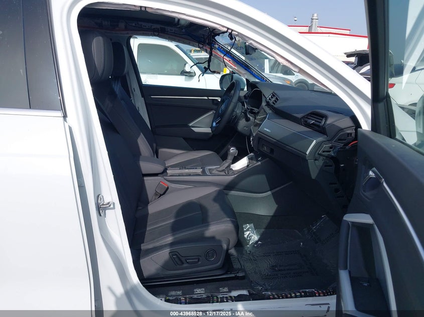 2025 Audi Q3 Premium 45 Tfsi S Line Quattro Tiptronic