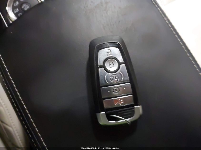 2019 Ford Explorer Platinum VIN: 1FM5K8HT7KGA21771 Lot: 43968595