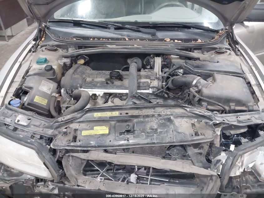 2005 Volvo Xc70 2.5T Awd VIN: YV1SZ592551199932 Lot: 43968617