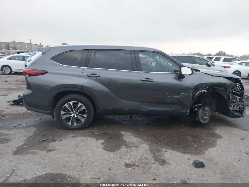 2022 Toyota Highlander Xle VIN: 5TDGZRBH3NS247271 Lot: 43968622