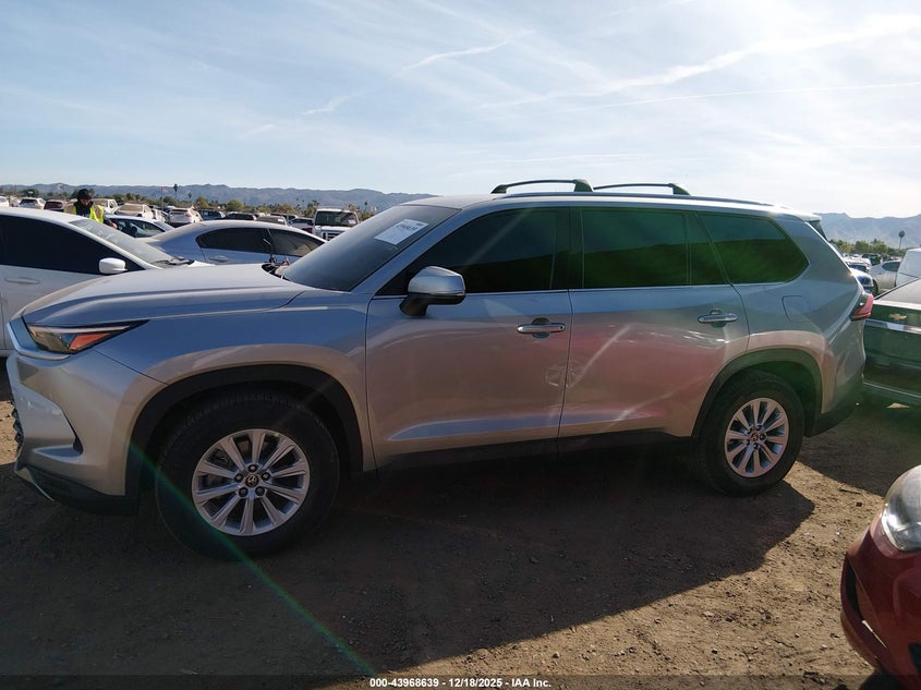 5TDAAAB53RS031964 2024 TOYOTA HIGHLANDER photo no. 14