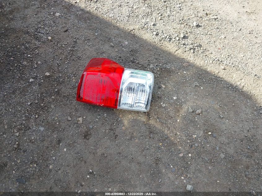 2013 Toyota Tundra Platinum 5.7L V8 VIN: 5TFHW5F17DX318242 Lot: 43968663