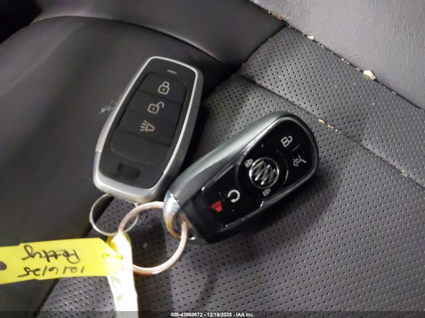 2018 Buick Enclave Essence VIN: 5GAEVAKW5JJ228197 Lot: 43968672