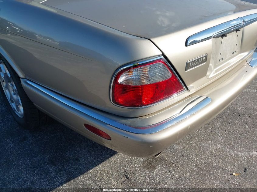 2000 Jaguar Xj8 VIN: SAJDA14C0YLF09240 Lot: 43968683
