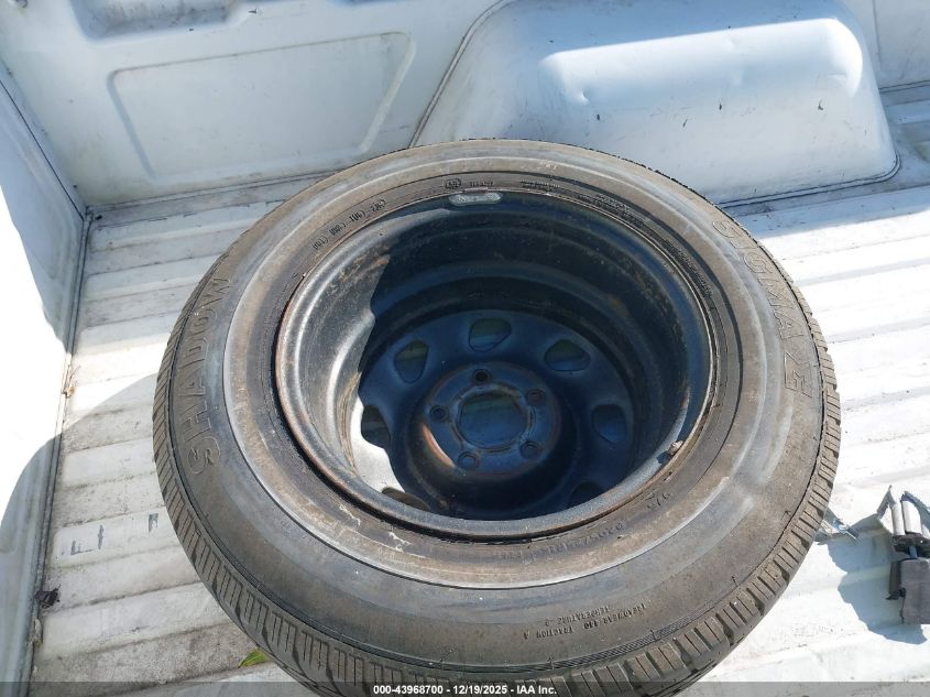 2001 GMC Sonoma Sl VIN: 1GTCS14W618233766 Lot: 43968700