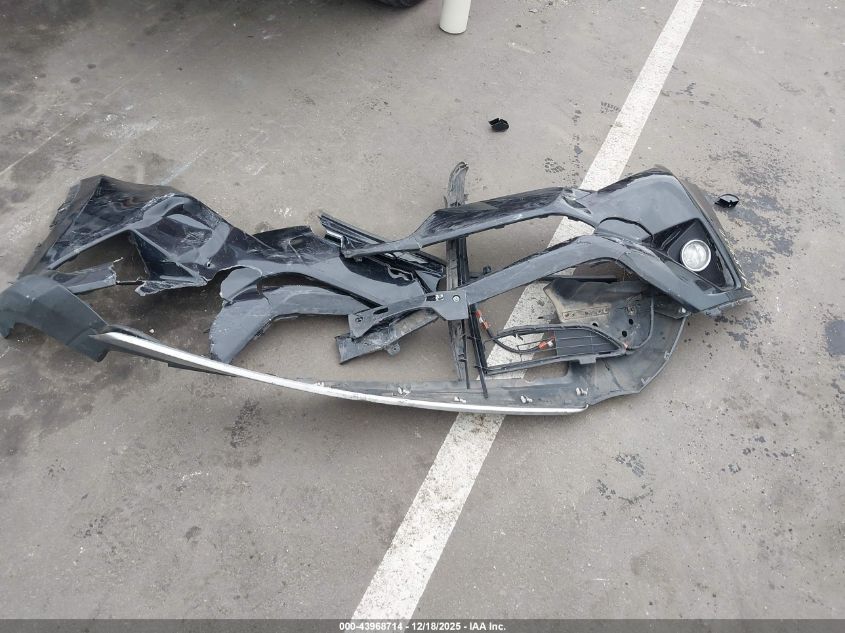 2018 Toyota Rav4 Xle VIN: 2T3RFREV0JW813169 Lot: 43968714