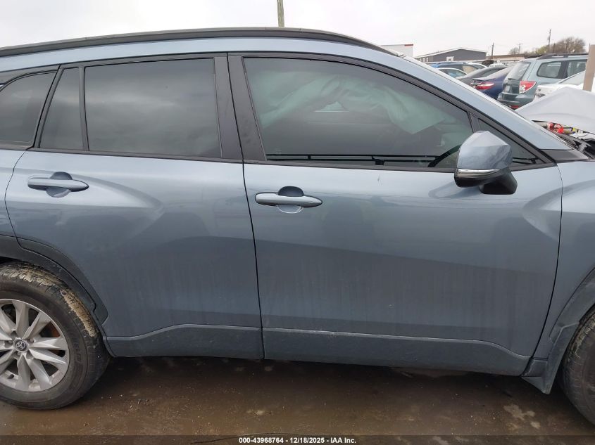 2024 Toyota Corolla Cross Le VIN: 7MUCAAAG9RV087800 Lot: 43968764