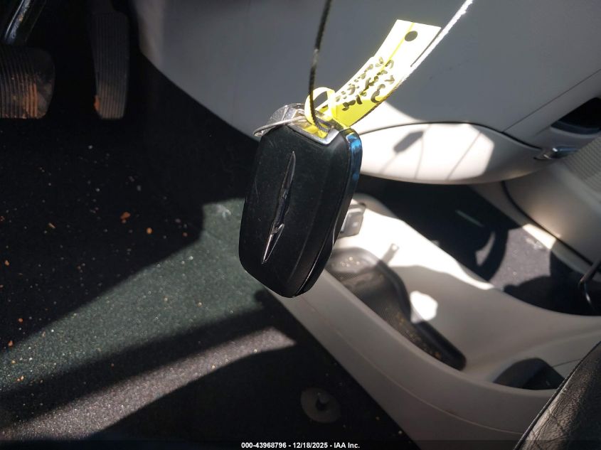 2020 Chrysler Pacifica Touring L VIN: 2C4RC1BG7LR279942 Lot: 43968796