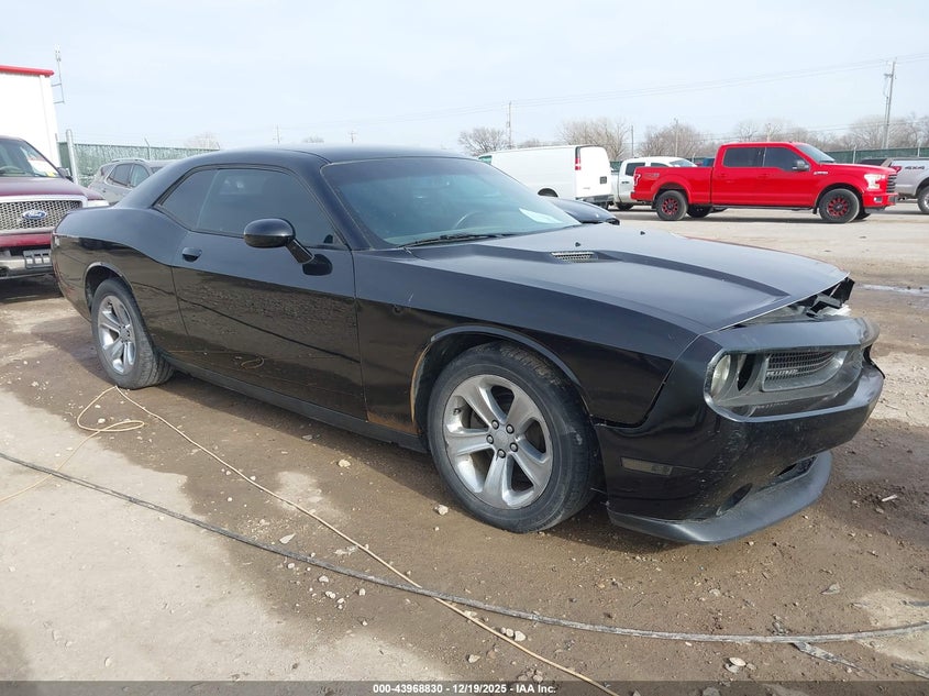 2C3CDYAG2EH304580 2014 Dodge Challenger Sxt auction photo 1
