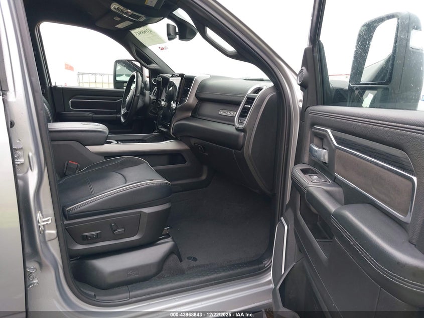 2023 Ram 2500 Laramie 4X4 6'4 Box