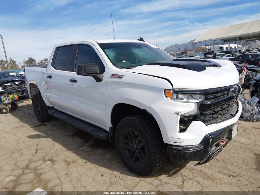 2023 CHEVROLET SILVERADO 1500 4WD  SHORT BED LT TRAIL BOSS