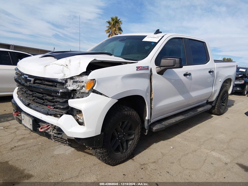 2023 CHEVROLET SILVERADO 1500 4WD SHORT BED LT TRAIL BOSS — Photo 2