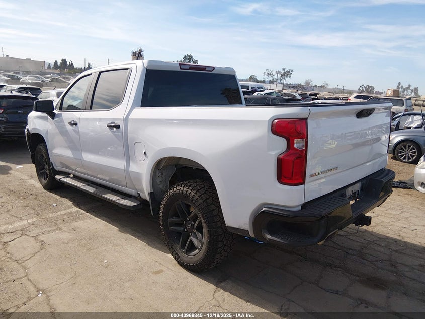 2023 CHEVROLET SILVERADO 1500 4WD SHORT BED LT TRAIL BOSS — Photo 3