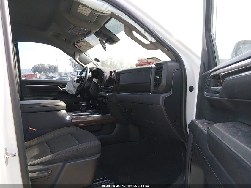 2023 CHEVROLET SILVERADO 1500 4WD SHORT BED LT TRAIL BOSS — Photo 5