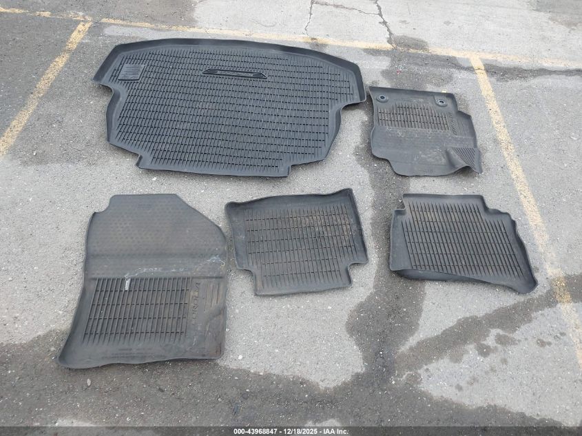 2025 Toyota Corolla Se VIN: 5YFS4MCE4SP232878 Lot: 43968847