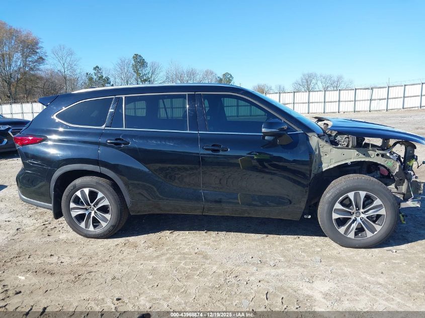 2021 Toyota Highlander Xle VIN: 5TDGZRBH3MS556690 Lot: 43968874