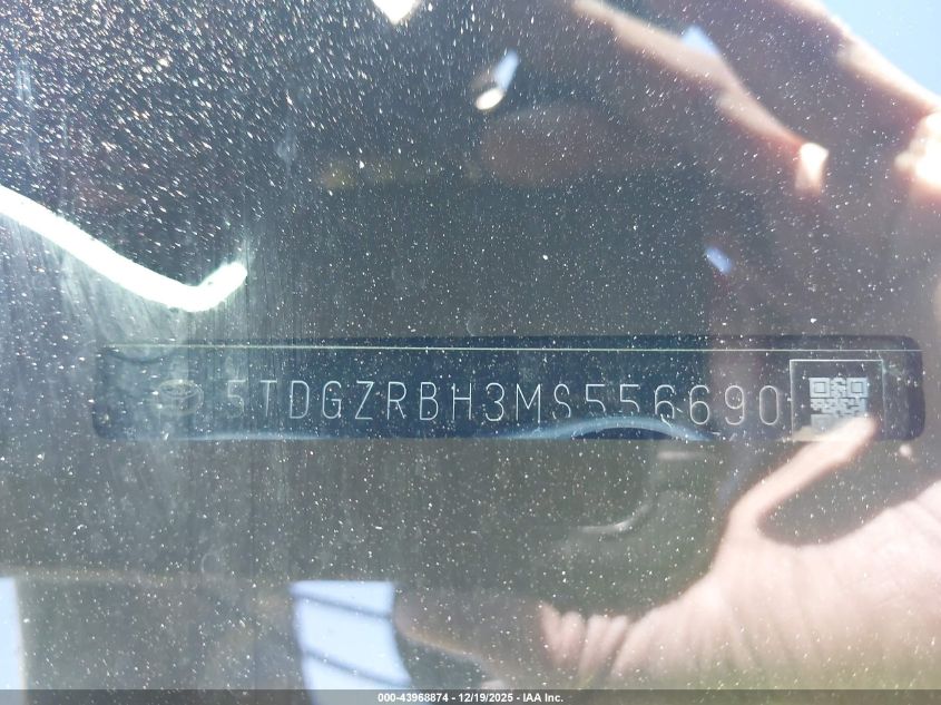 2021 Toyota Highlander Xle VIN: 5TDGZRBH3MS556690 Lot: 43968874