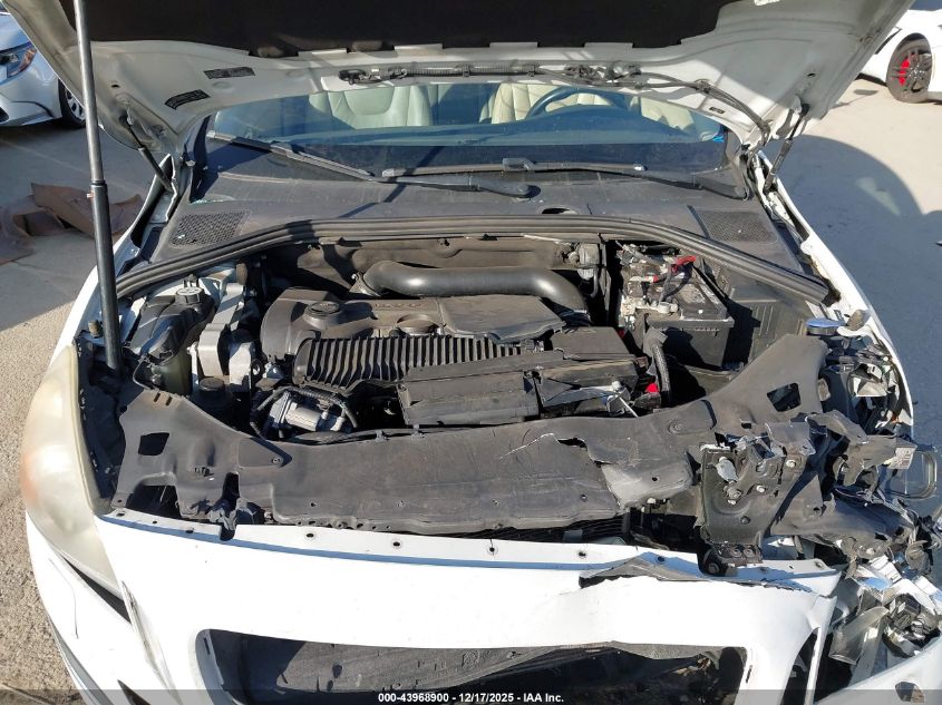 2013 Volvo S60 T5 Platinum VIN: YV1612FH8D2201116 Lot: 43968900